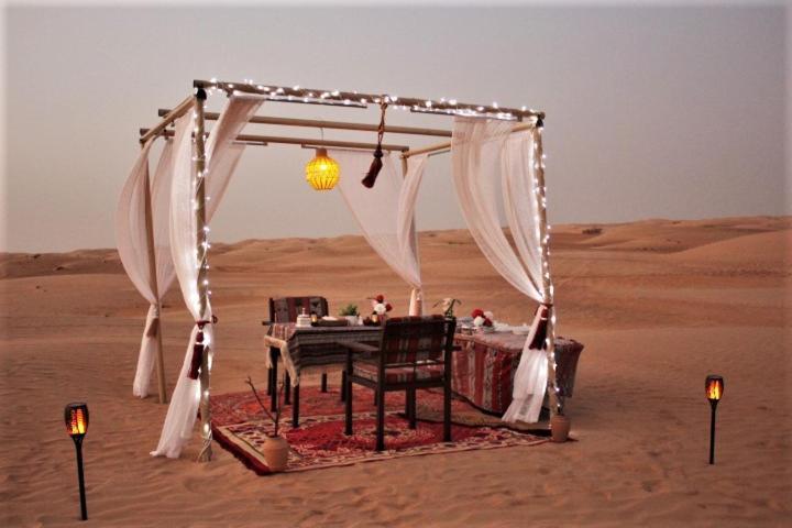 Fulayj al Masha'ikh Queen Desert Camp מראה חיצוני תמונה