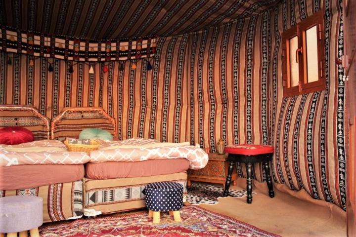 Fulayj al Masha'ikh Queen Desert Camp מראה חיצוני תמונה
