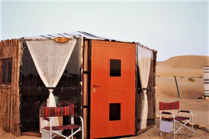 Fulayj al Masha'ikh Queen Desert Camp מראה חיצוני תמונה