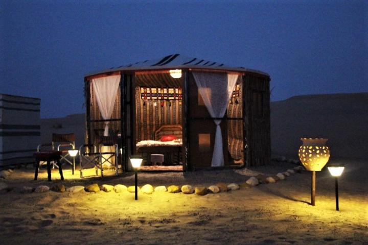 Fulayj al Masha'ikh Queen Desert Camp מראה חיצוני תמונה