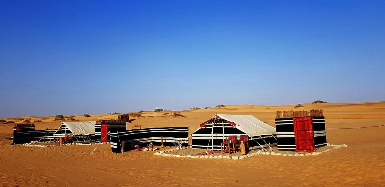 Fulayj al Masha'ikh Queen Desert Camp מראה חיצוני תמונה